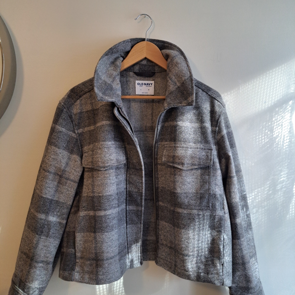 Old Navy Women's Gray Checkered Utility Jacket